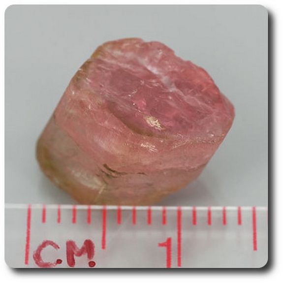 8.23 carats CRISTAL DE TOURMALINE