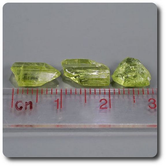 5.07 carats 3 pcs. CRISTAL DE  CHRYSOBERYL