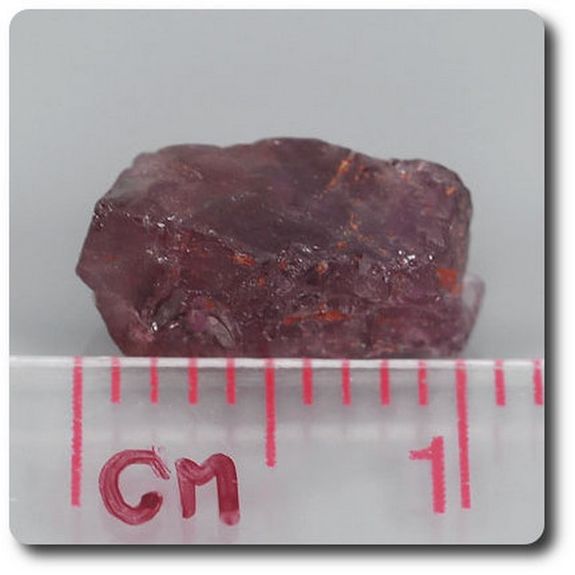 2.69 carats CRISTAL DE GRENAT RHODOLITE