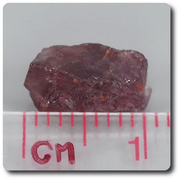 2.69 carats CRISTAL DE GRENAT RHODOLITE