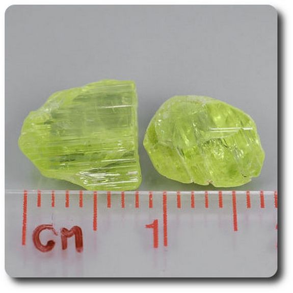 5.1 carats 2 pcs. CRISTAL DE CHRYSOBERYL