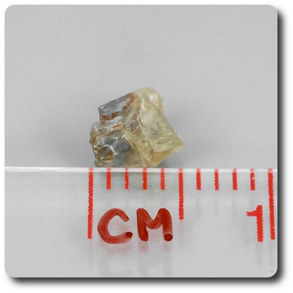 0.77 carats CRISTAL DE SAPHIR