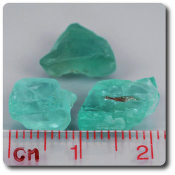 10.88 carats 3 pcs. CRISTAL D'APATITE