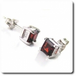 BOUCLES D'OREILLE GRENAT