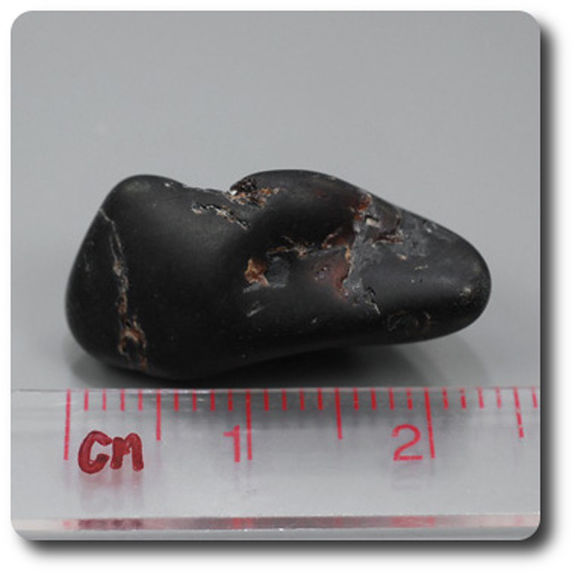 28.91 carats GRENAT ALMANDIN