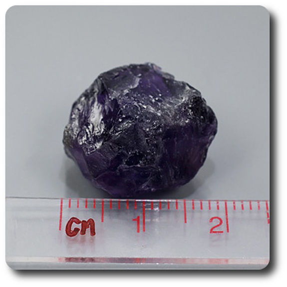 19.89 carats CRISTAL D' AMETHYSTE