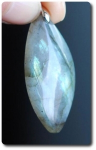 42.50 CT. Natural Labradorite pendant