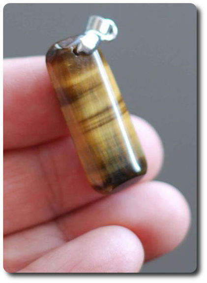 20.00 cts PENDENTIF OEIL DE TIGRE