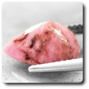 4.82 CT.  RHODONITE