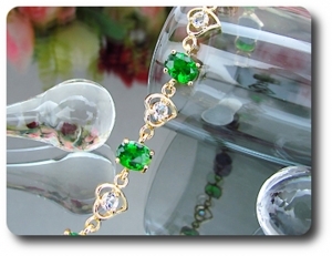 8x8mm Green Emerald Bracelet