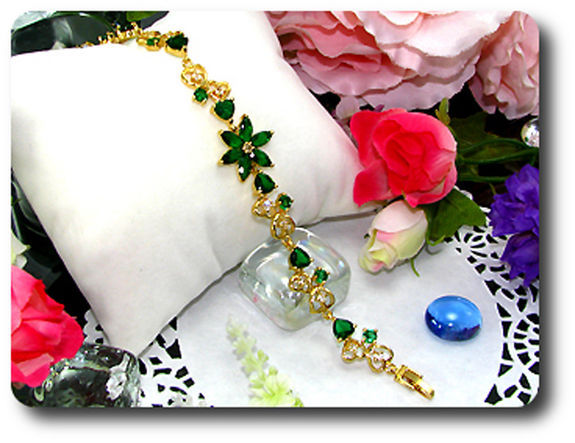 18x4-8mm Green Emerald Bracelet