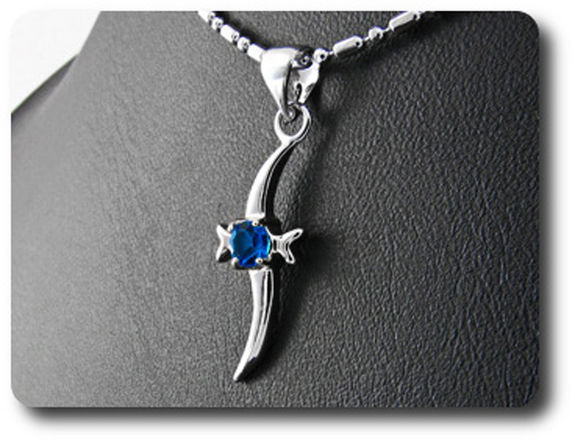 4 mm Blue Sapphire Pendant