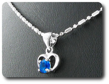4 mm Blue Sapphire Pendant