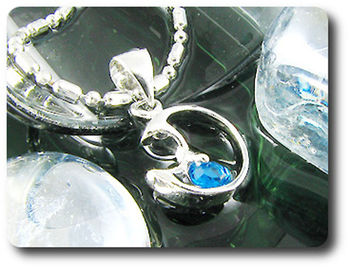 4 mm Blue Sapphire Pendant