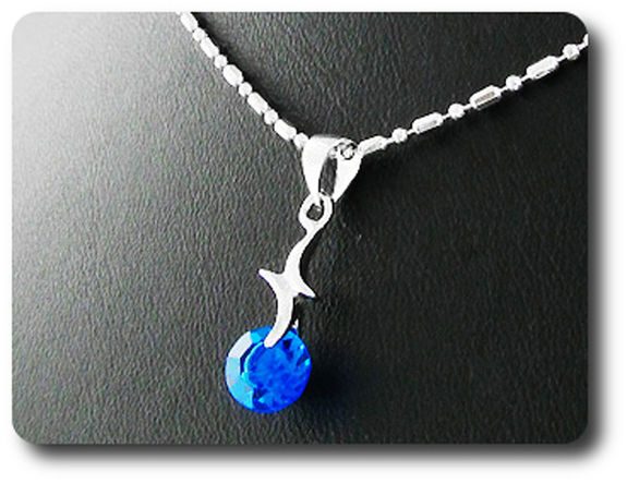 4 mm Blue Sapphire Pendant