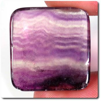 29.27 cts FLUORINE BLANC VIOLET