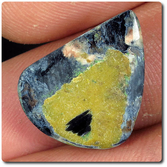 12.65 cts PIETERSITE