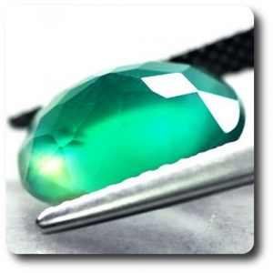 2.41 CT. GREEN AGATE . VVS1