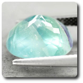 7.99 cts  FLUORINE ARC EN CIEL. SI1