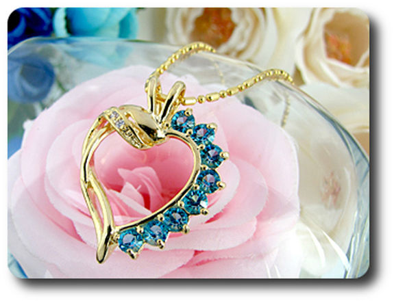 10x4-2 mm Blue Topaz Pendant