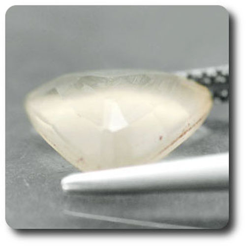 2.15 CT. NATURAL GRAY ORANGE CARNELIAN. VVS1