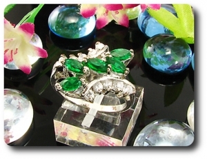 15x6-3 mm Green Emerald Ring