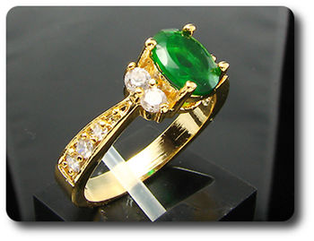 8 mm Green Emerald Ring