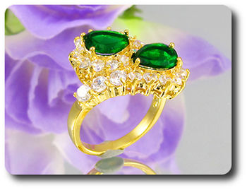 2x9 mm Green Emerald Ring