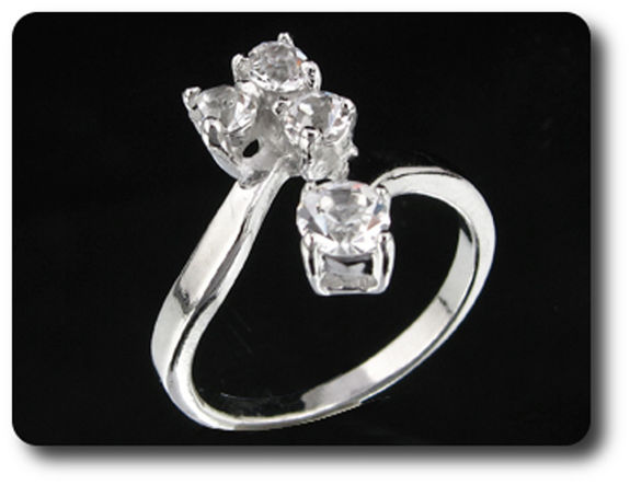 5 mm Created Diamond Ring