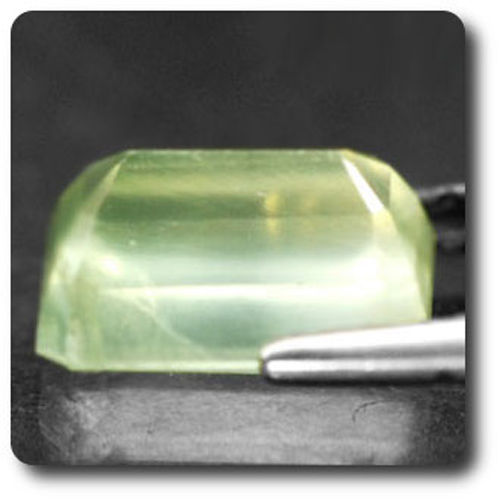 2.00 cts PREHNITE VERTE . VS2