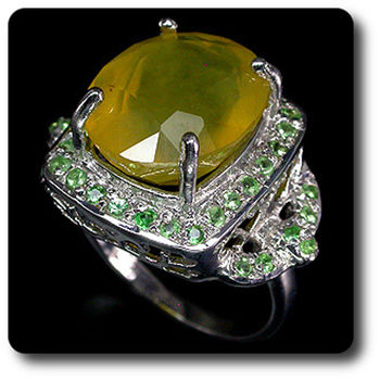 YELLOW OPAL & TSAVORITE GARNET RING
