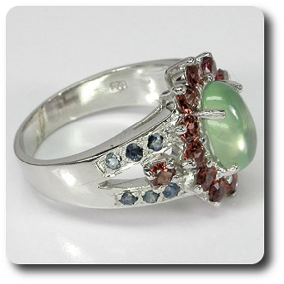 PREHNITE, GARNET & SAPPHIRE RING