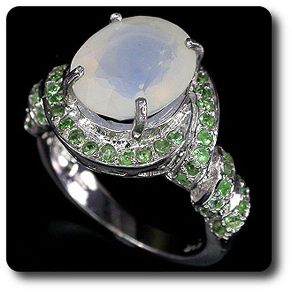 OPAL & TSAVORITE GARNET RING
