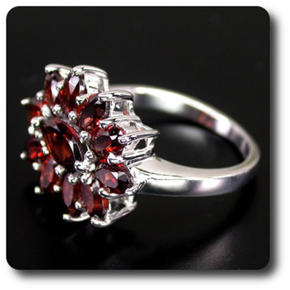 GARNET RING