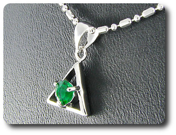 5 mm Green Emerald Pendant