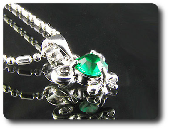 6 mm Green Emerald Pendant