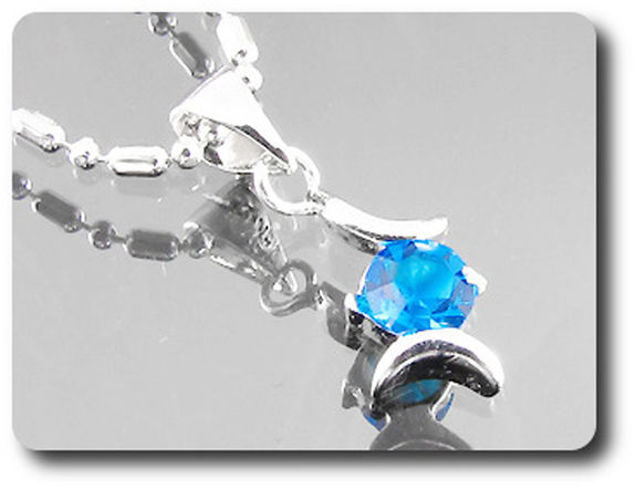 5 mm Blue Sapphire Pendant