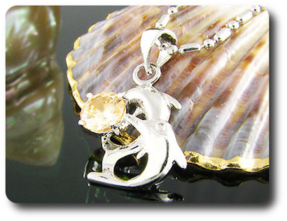 6 mm Orange Sapphire Pendant