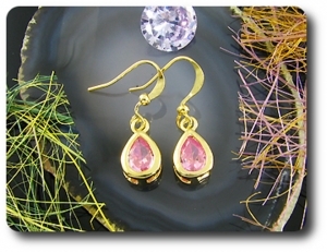 BOUCLES D'OREILLE SAPHIR ROSE