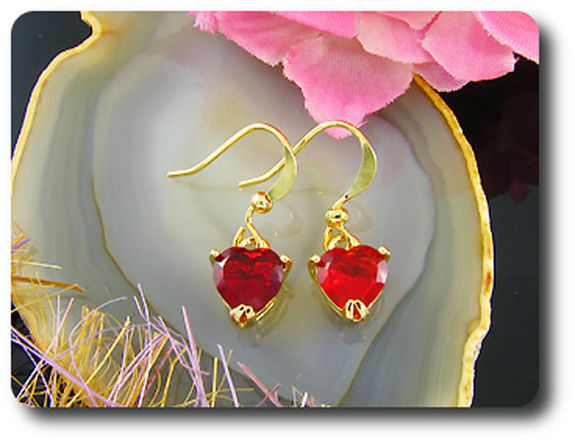 BOUCLES D'OREILLE RUBIS