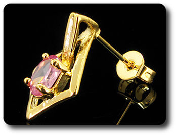 BOUCLES D'OREILLE SAPHIR ROSE