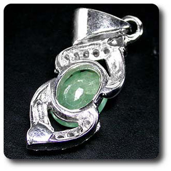 PENDENTIF EMERAUDE