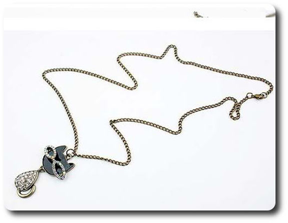 Glasses Cat Necklace