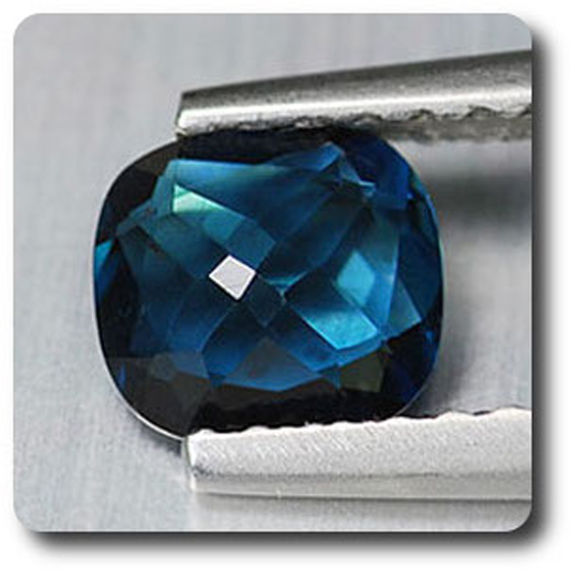 0.52 cts TOURMALINE BLEU . VVS