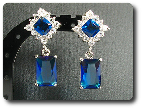 12x28~8mm Blue Sapphire Necklace Earrings Set