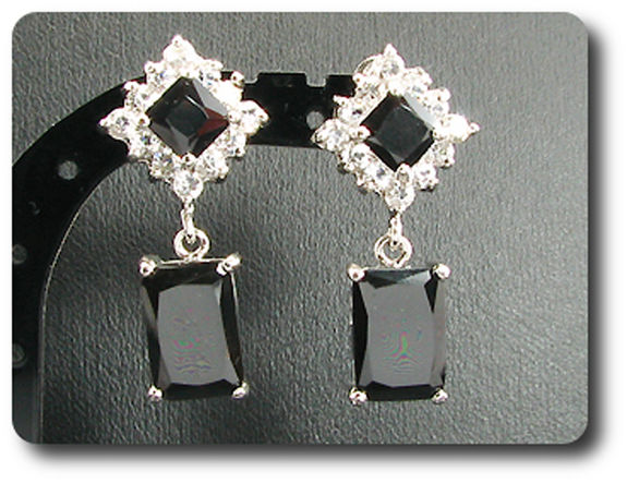 12x28~8mm Black Sapphire Necklace Earrings Set