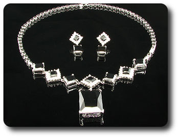 12x28~8mm Black Sapphire Necklace Earrings Set