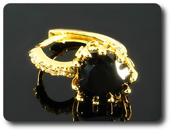 BOUCLES D'OREILLE SAPHIR NOIR