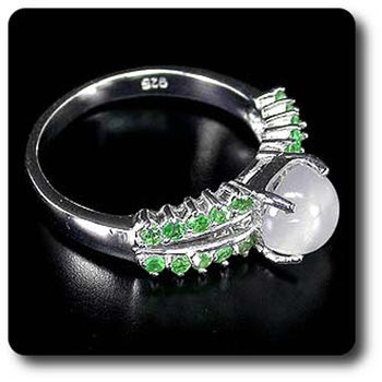 MOONSTONE CATS EYE & TSAVORITE GARNET RING