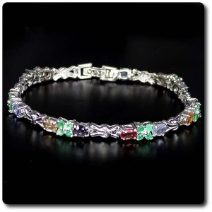 MULTICOLOR SAPPHIRE & EMERALD BRACELET